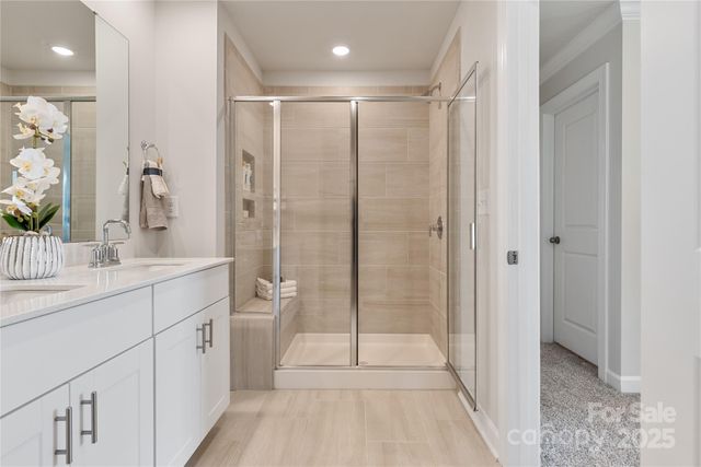 8109 Hidden Springs Trail, Charlotte, NC 28216