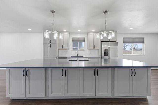 609 W Indian Creek Drive, Grand Junction, CO 81506