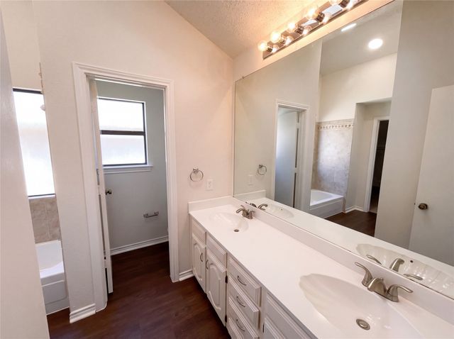 2432 Centaurus Drive, Garland, TX 75044