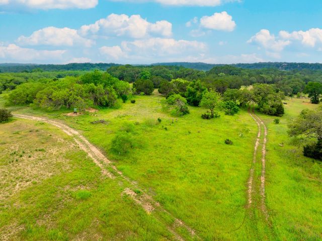 1718 Paradise PKWY, Canyon Lake, TX 78133
