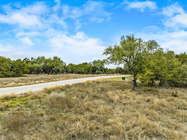 1718 Paradise PKWY, Canyon Lake, TX 78133