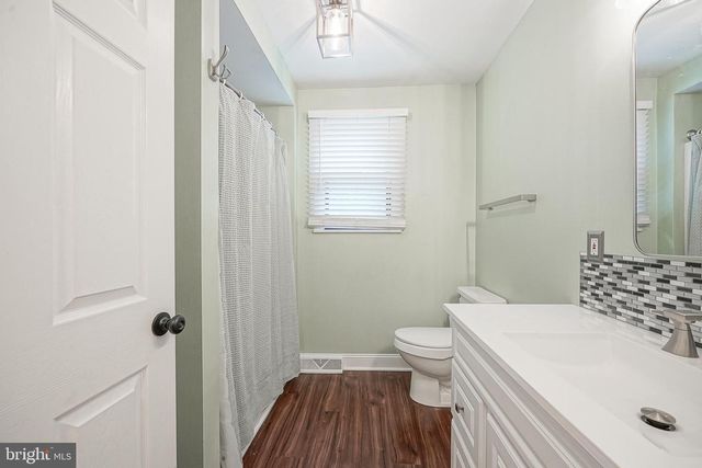 176 COLUMBIA AVE, West Deptford, NJ 08086