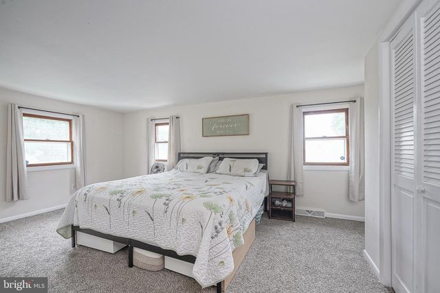 176 COLUMBIA AVE, West Deptford, NJ 08086
