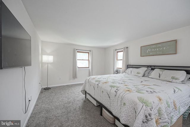 176 COLUMBIA AVE, West Deptford, NJ 08086