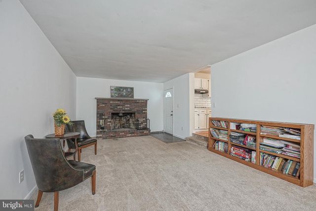 176 COLUMBIA AVE, West Deptford, NJ 08086