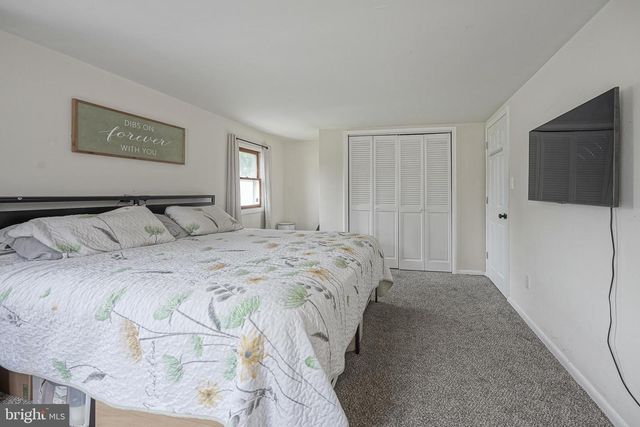 176 COLUMBIA AVE, West Deptford, NJ 08086