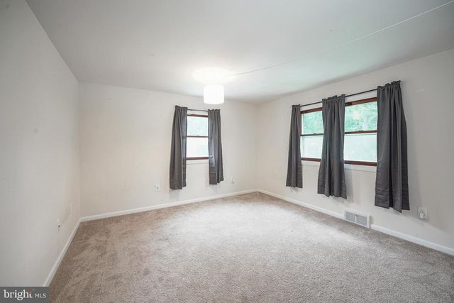 176 COLUMBIA AVE, West Deptford, NJ 08086