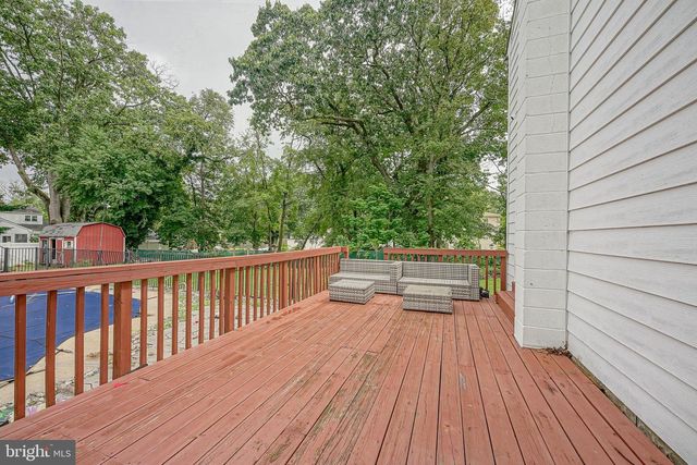 176 COLUMBIA AVE, West Deptford, NJ 08086
