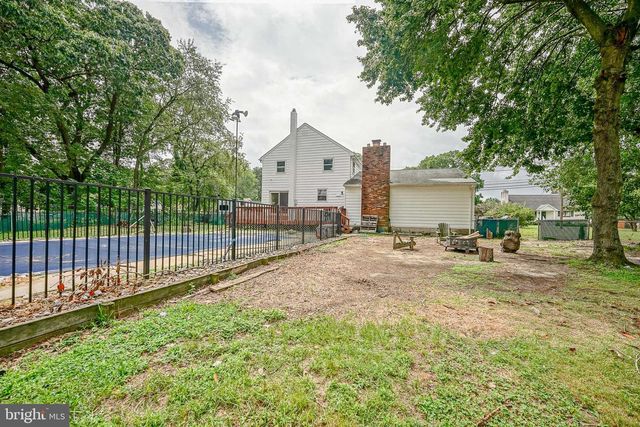 176 COLUMBIA AVE, West Deptford, NJ 08086