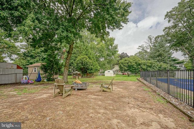 176 COLUMBIA AVE, West Deptford, NJ 08086