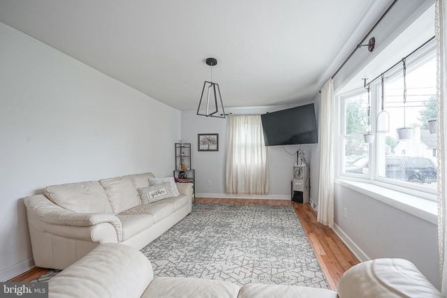176 COLUMBIA AVE, West Deptford, NJ 08086