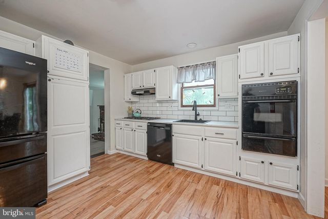 176 COLUMBIA AVE, West Deptford, NJ 08086