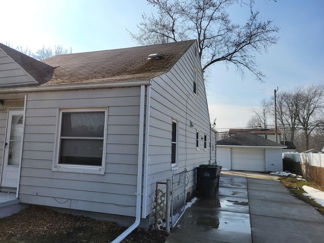 10124 Pelham Road, Taylor, MI 48180