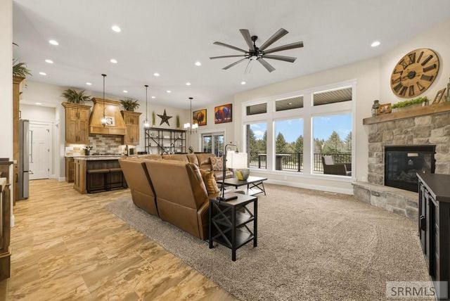 11865 S Legacy Lane, Idaho Falls, ID 83404