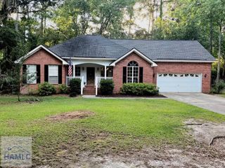 27 Oak Side Court, Richmond Hill, GA 31324