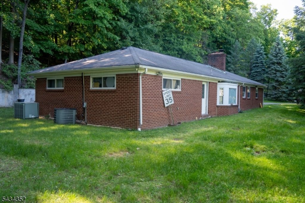 45 Peters Ln, North Haledon Boro, NJ 07508 — photo 2
