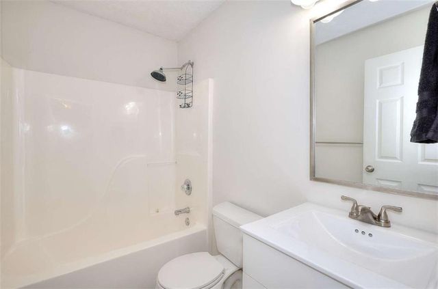 1022 Carriage Way, Loganville, GA 30052