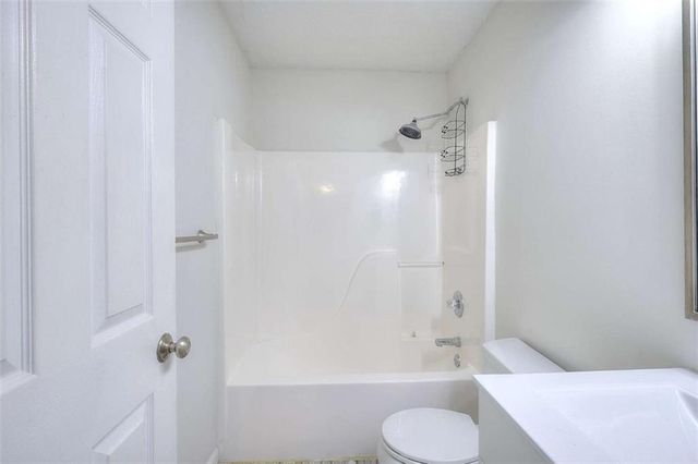 1022 Carriage Way, Loganville, GA 30052