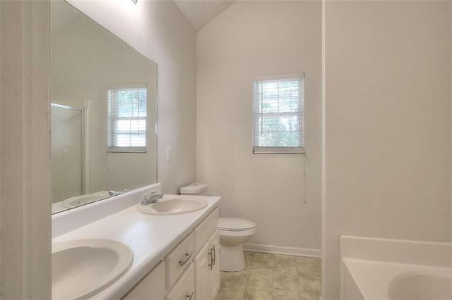 1022 Carriage Way, Loganville, GA 30052