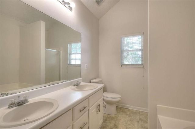 1022 Carriage Way, Loganville, GA 30052