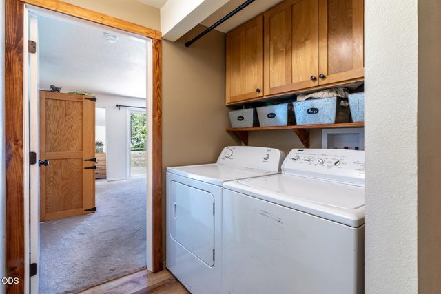 55219 Lazy River Drive, Bend, OR 97707