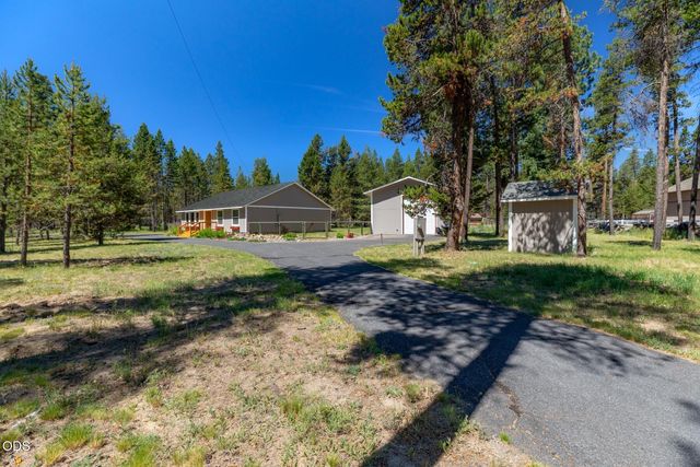 55219 Lazy River Drive, Bend, OR 97707