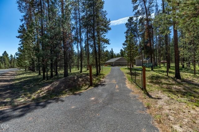 55219 Lazy River Drive, Bend, OR 97707