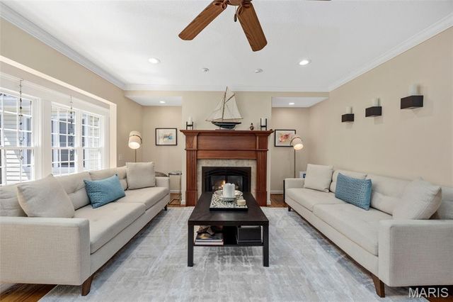 13172 Greenbough Drive, St Louis, MO 63146