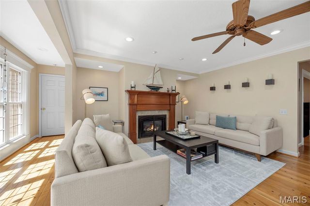 13172 Greenbough Drive, St Louis, MO 63146