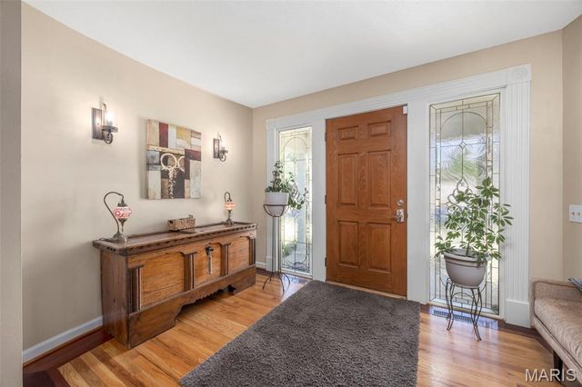 13172 Greenbough Drive, St Louis, MO 63146