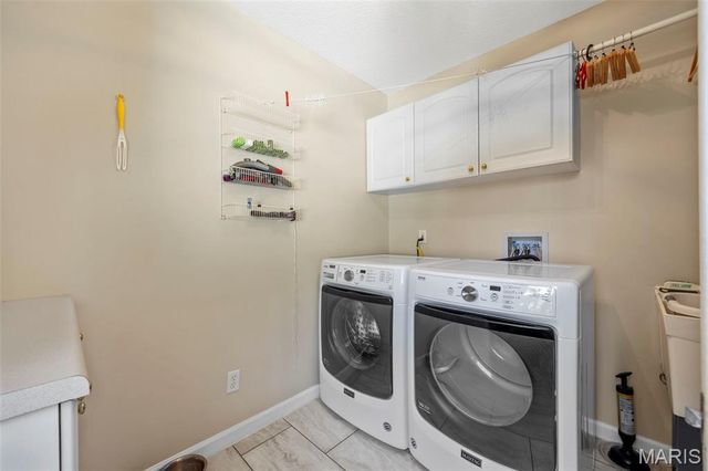 13172 Greenbough Drive, St Louis, MO 63146