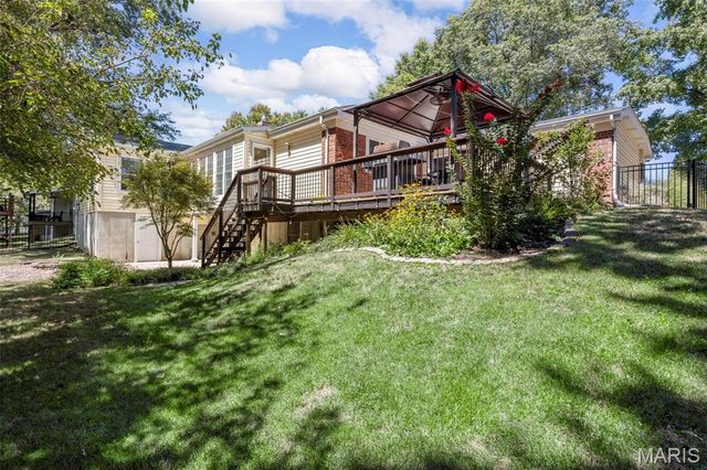 13172 Greenbough Drive, St Louis, MO 63146