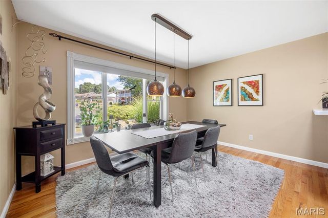 13172 Greenbough Drive, St Louis, MO 63146