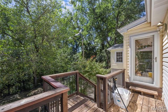 13172 Greenbough Drive, St Louis, MO 63146