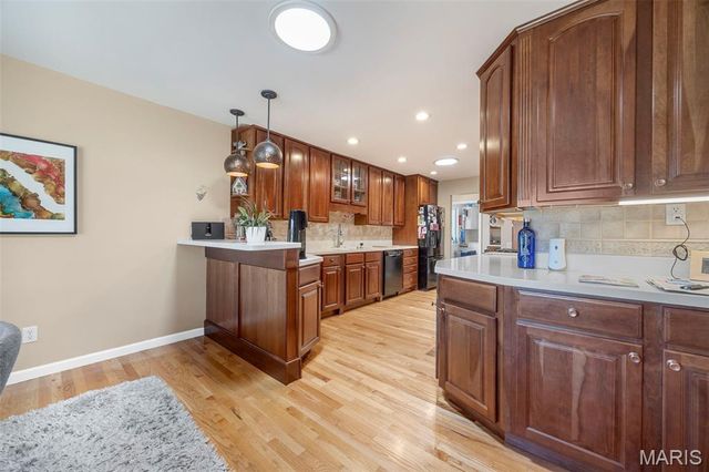 13172 Greenbough Drive, St Louis, MO 63146