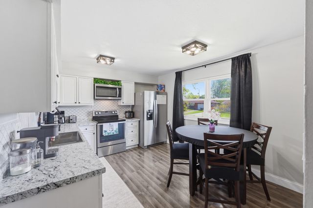 6097 Karl Road, Columbus, OH 43229