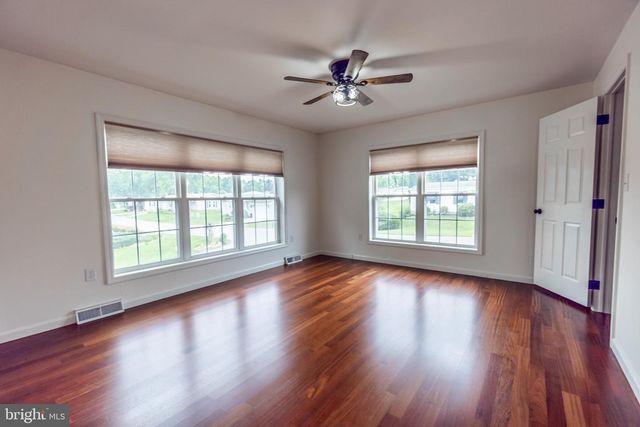 304 CRYSTAL CREEK CROSSING, Abbottstown, PA 17301