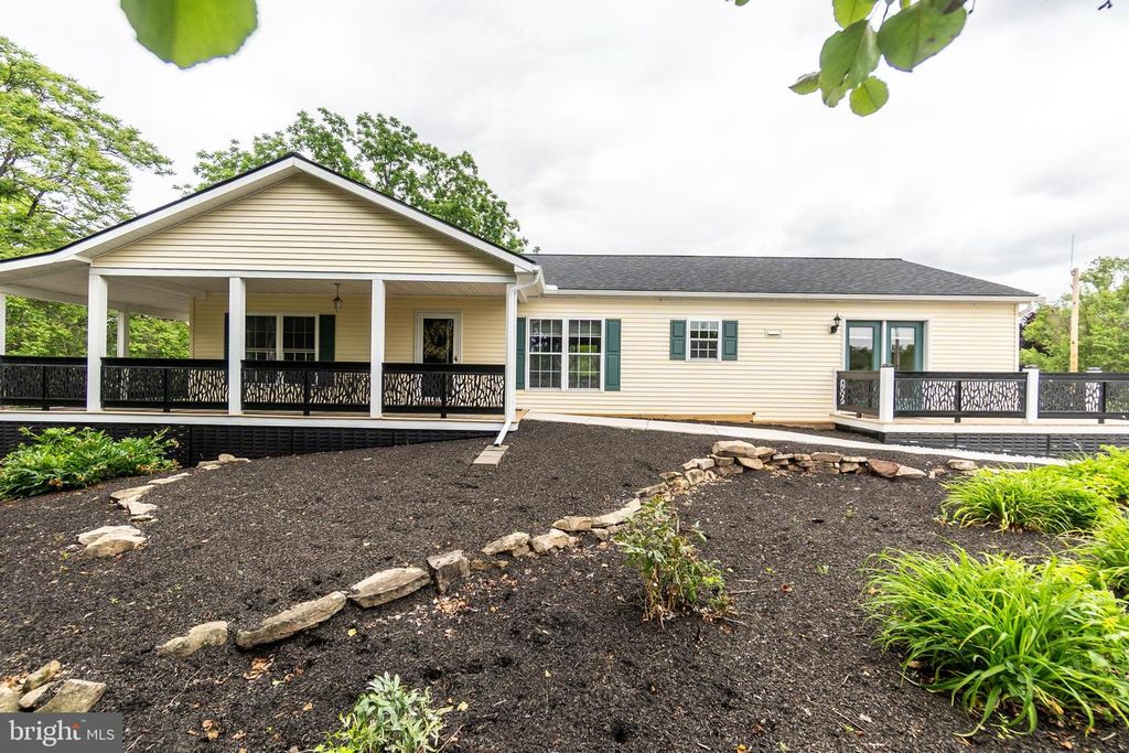 304 CRYSTAL CREEK CROSSING, Abbottstown, PA 17301