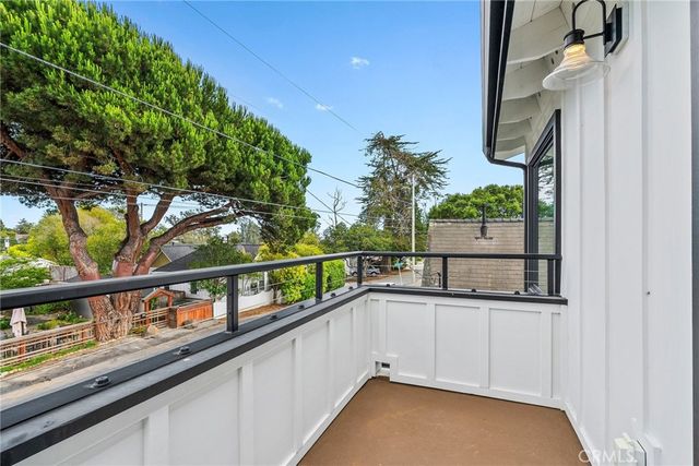321 9th Avenue, Santa Cruz, CA 95062