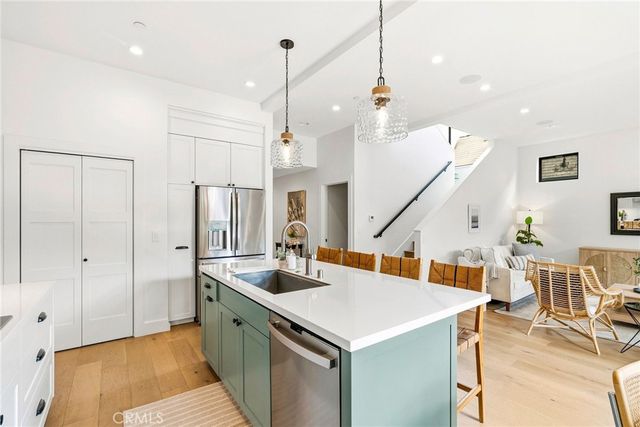 321 9th Avenue, Santa Cruz, CA 95062