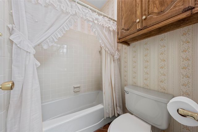 2510 OAK RIDGE, Clifton, TX 76634