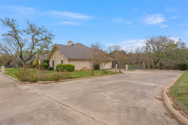 2510 OAK RIDGE, Clifton, TX 76634