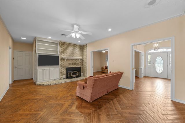 2510 OAK RIDGE, Clifton, TX 76634