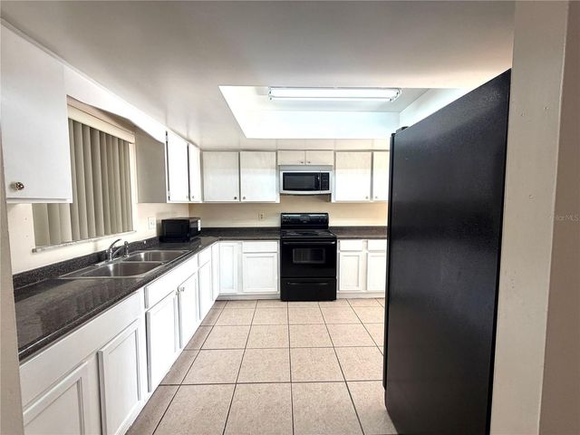 1826 MULBERRYWOOD COURT, Orlando, FL 32818