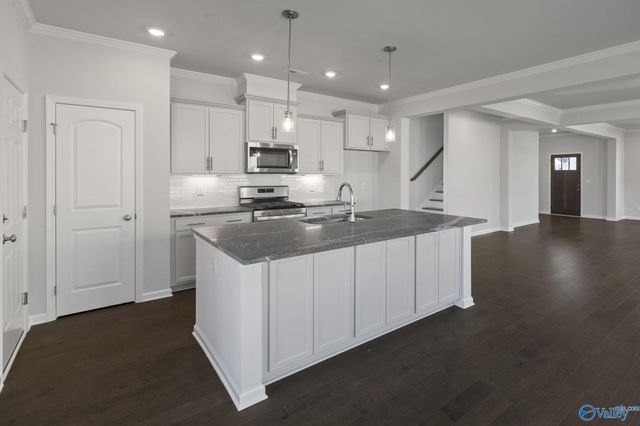 1606 Calistoga Circle NE, Huntsville, AL 35811