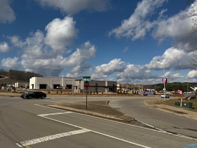 1606 Calistoga Circle NE, Huntsville, AL 35811