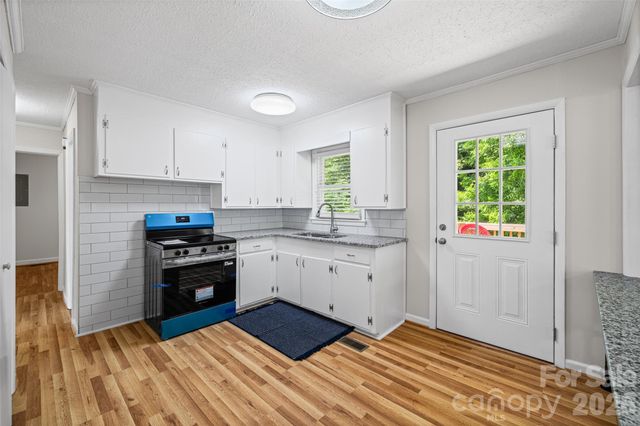 219 Belton Avenue, Mount Holly, NC 28120