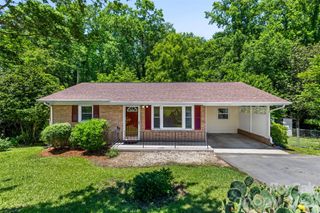 219 Belton Avenue, Mount Holly, NC 28120