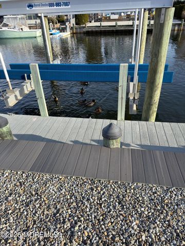 71 Ronald Avenue S, Bayville, NJ 08721