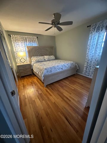 71 Ronald Avenue S, Bayville, NJ 08721